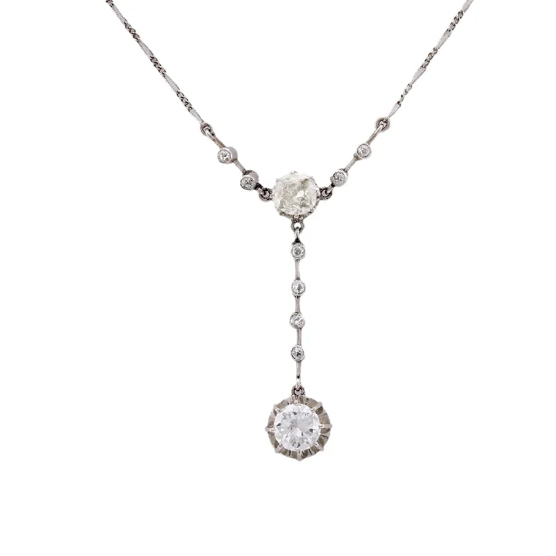 Ladies simple gold necklaces-Edwardian 2.75 Carat Total Diamond Weight Platinum Lariat Necklace