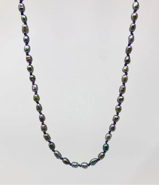 Ladies necklace and earring sets-Green Sead Pearl Necklace