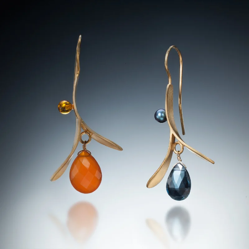 Ladies modern earrings-Branch Earrings with Drop (gold)