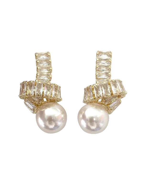 Ladies teardrop earrings-Pearl Twist Earring