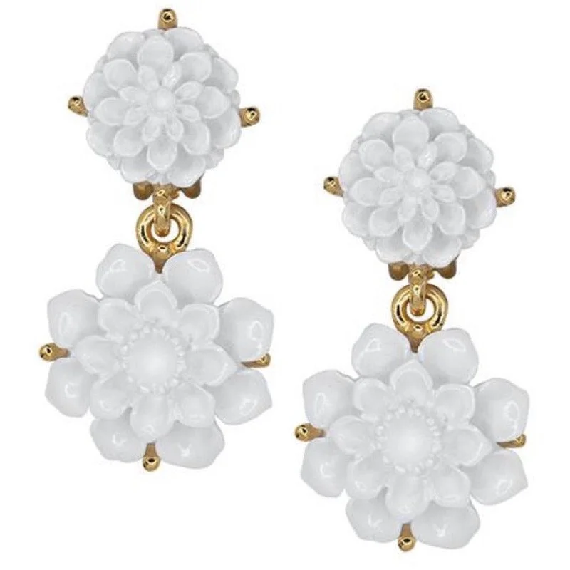 Ladies pearl stud earrings-White flowers