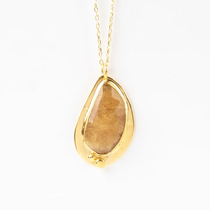 Ladies dainty necklaces-Quartz Pendant