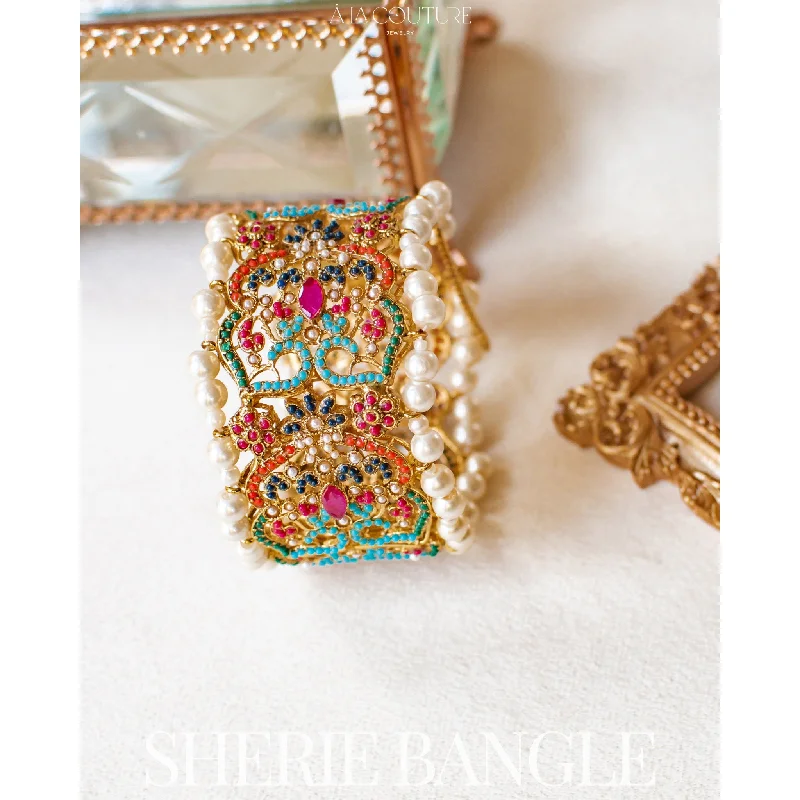 Sherie Bangle