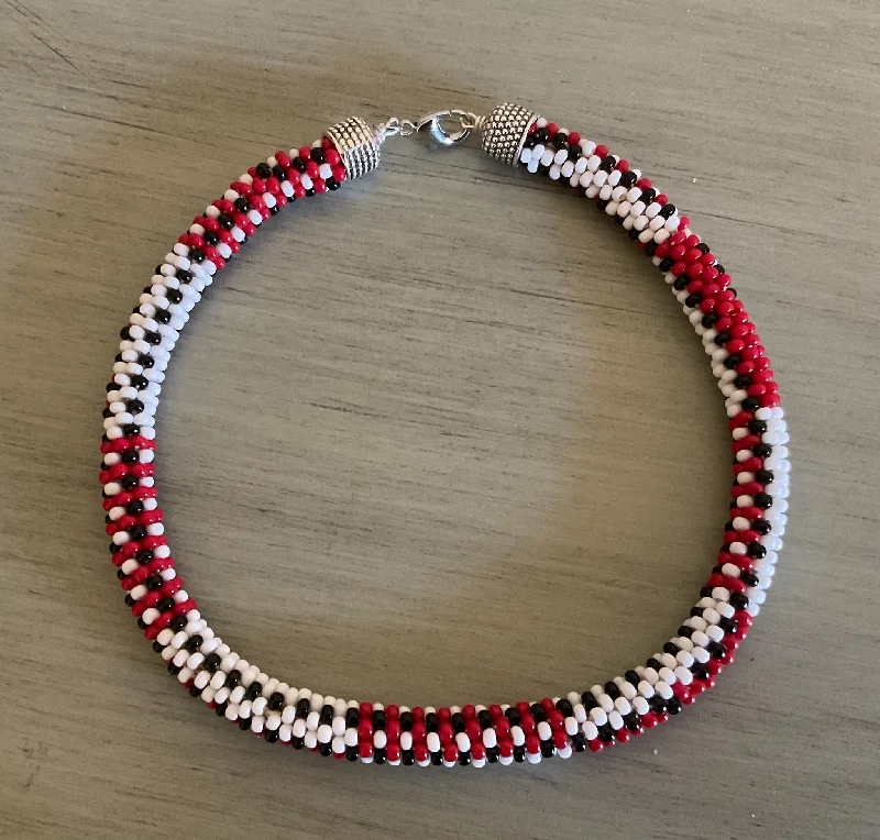 Ladies birthstone necklaces for mom-Necklace Red, White and Black Bead Crochet Necklace, Japanese Round Glass Beads