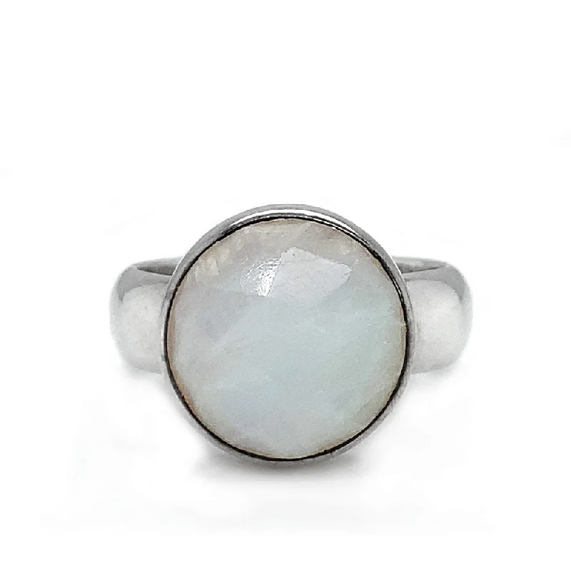 Ladies fashion rings-Sterling Silver Ring with Rose Cut Moonstone