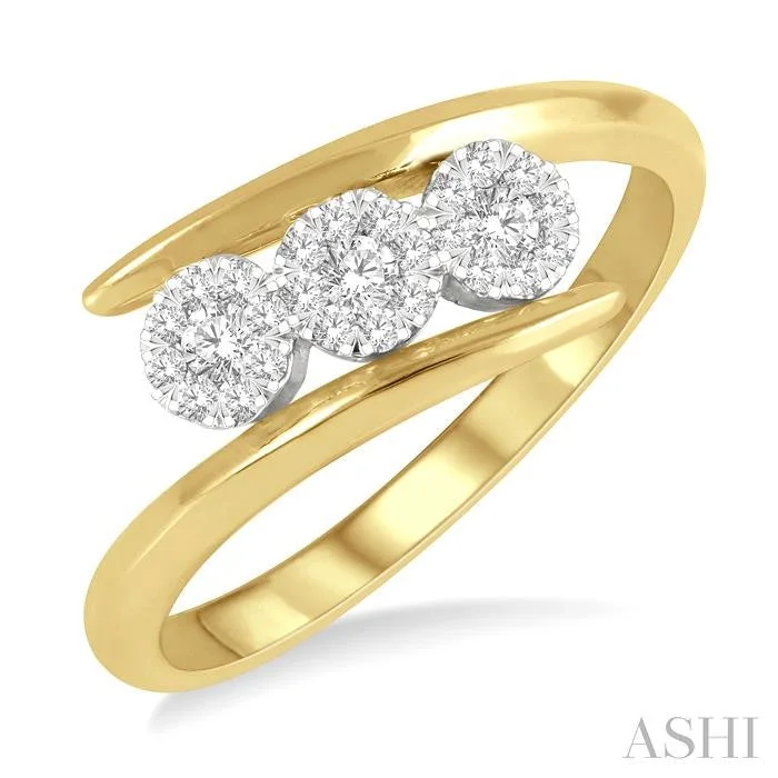 Ladies custom diamond rings-ROUND SHAPE 3 STONE LOVEBRIGHT DIAMOND FASHION RING