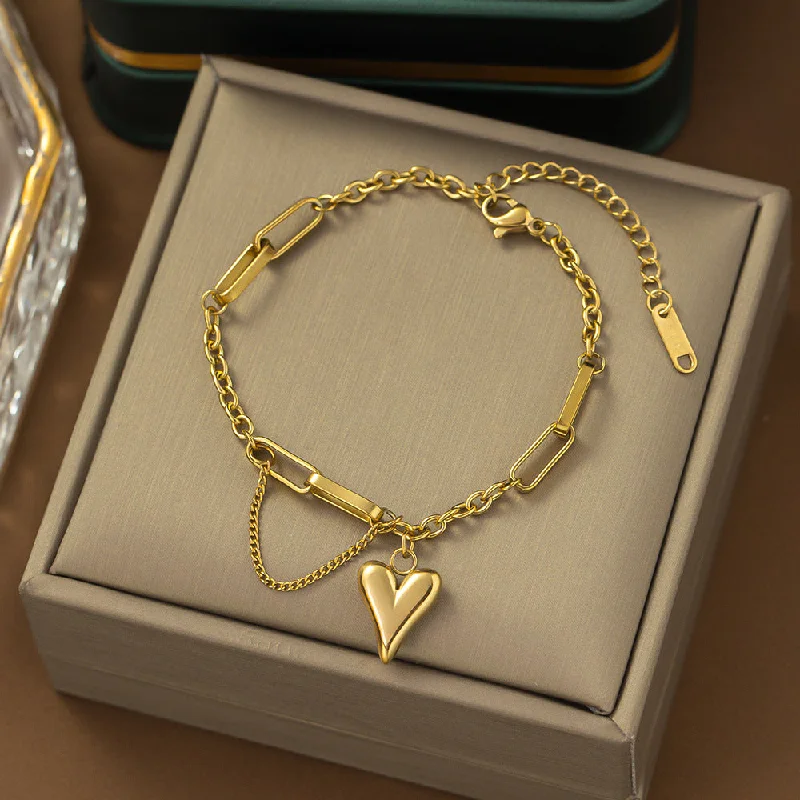 Heart-Shaped Bracelet [Gold]