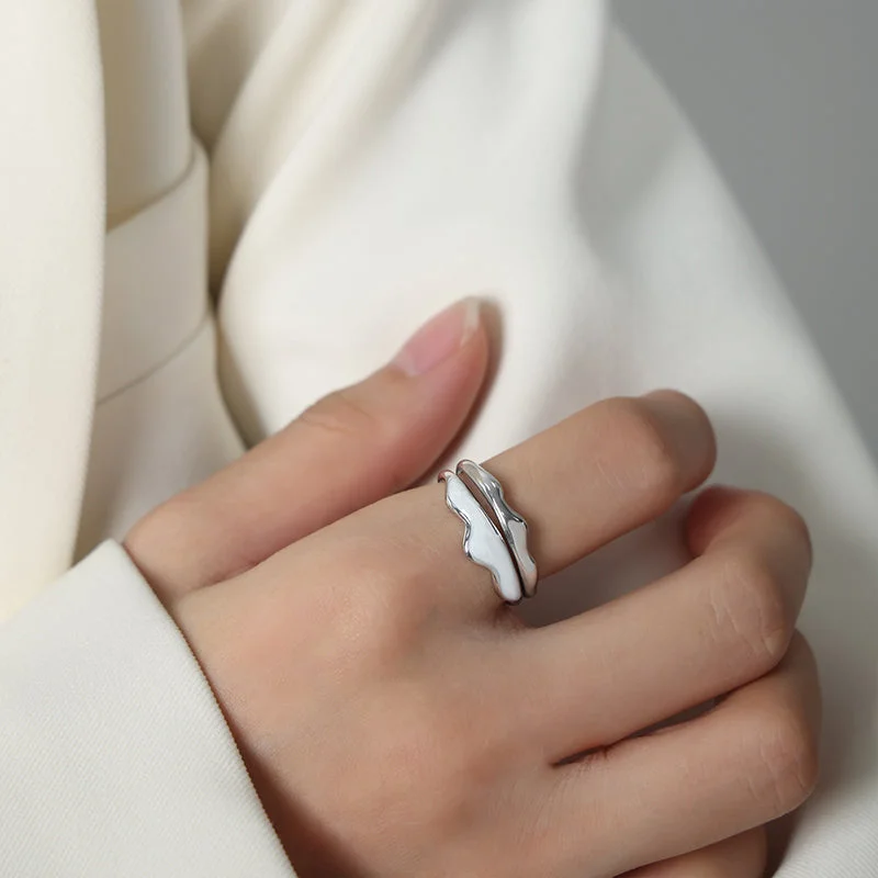 A002-White Glaze Steel Ring