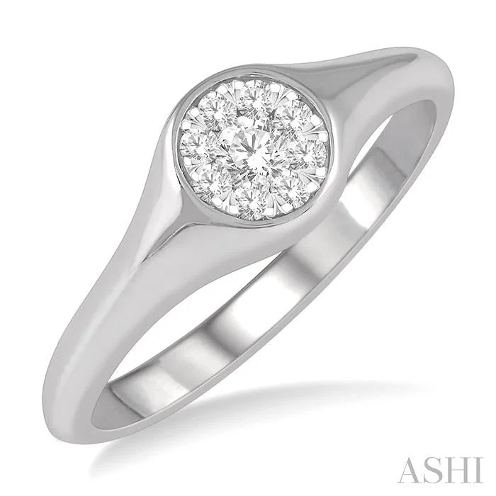 Ladies gold promise rings-ROUND SHAPE LOVEBRIGHT ESSENTIAL DIAMOND SIGNET RING